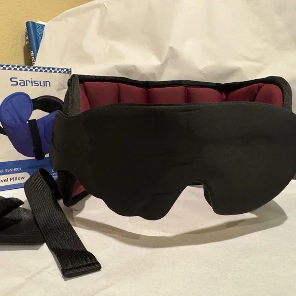 Headrest Travel Pillow + Sleep Mask EUC - Picture 7 of 7